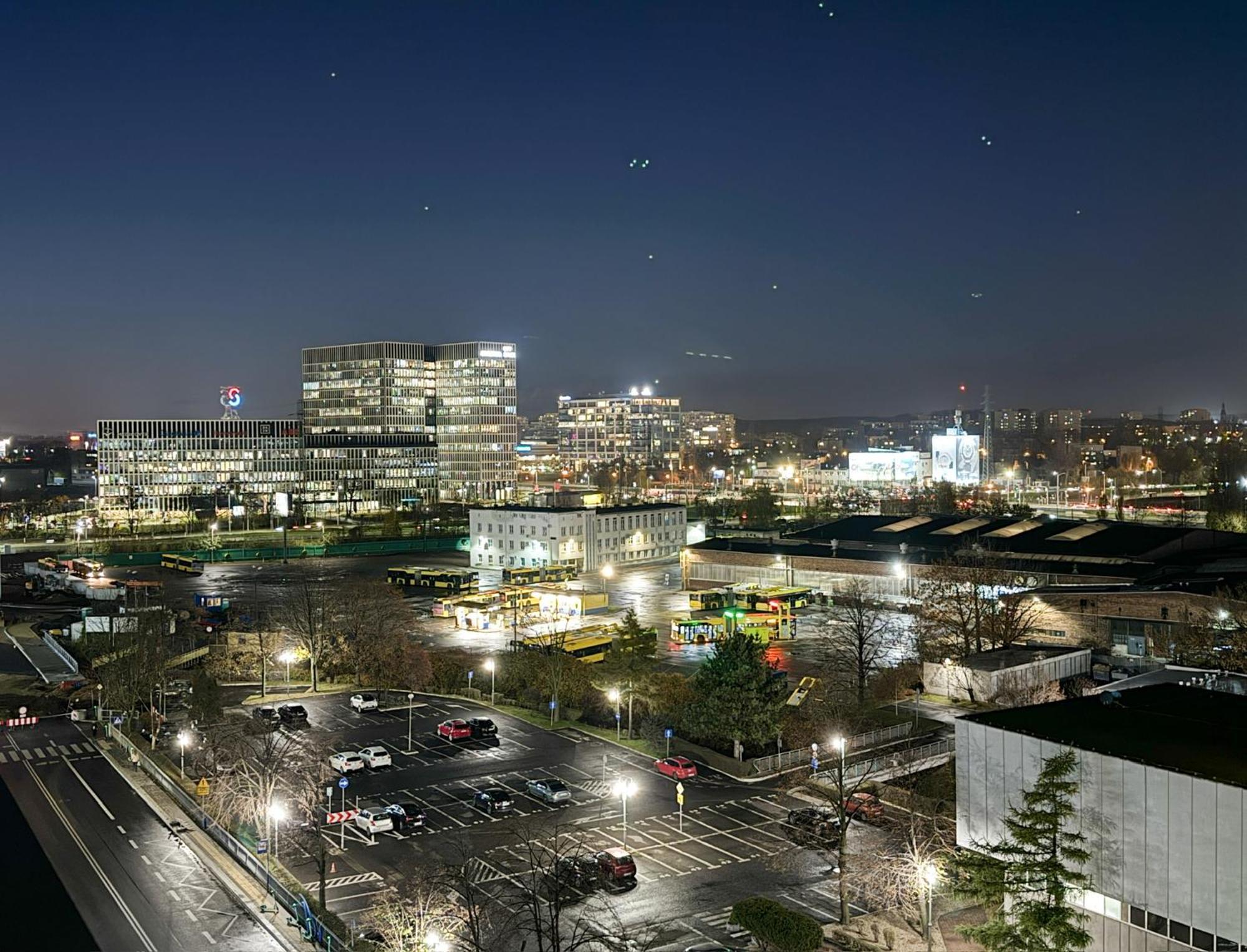 Lakru Apartments Global Office, Free Garage, Self Check-In Katowice Zewnętrze zdjęcie